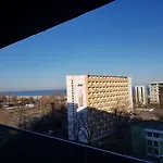 Sunset Boulevard Apartment Mamaia